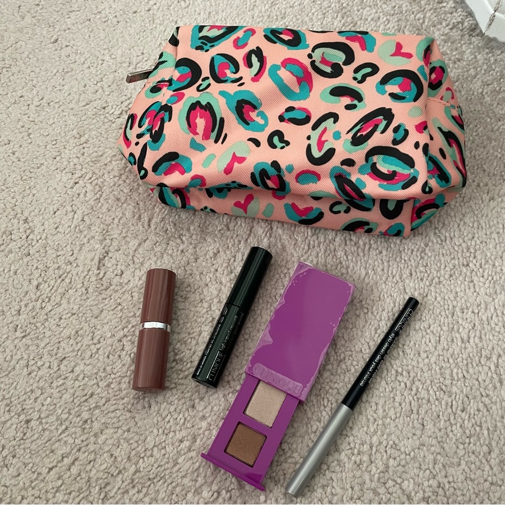 Clinique 5pc makeup kits